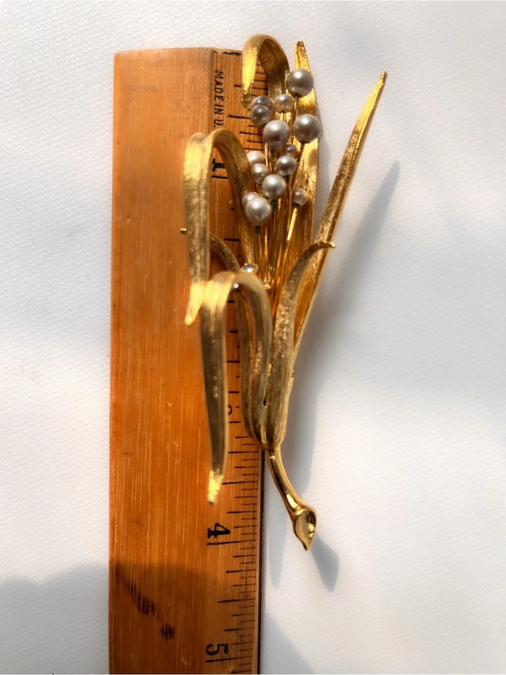 Vintage Richelieu Pearl Lily Gold Tone Brooch 1950’s